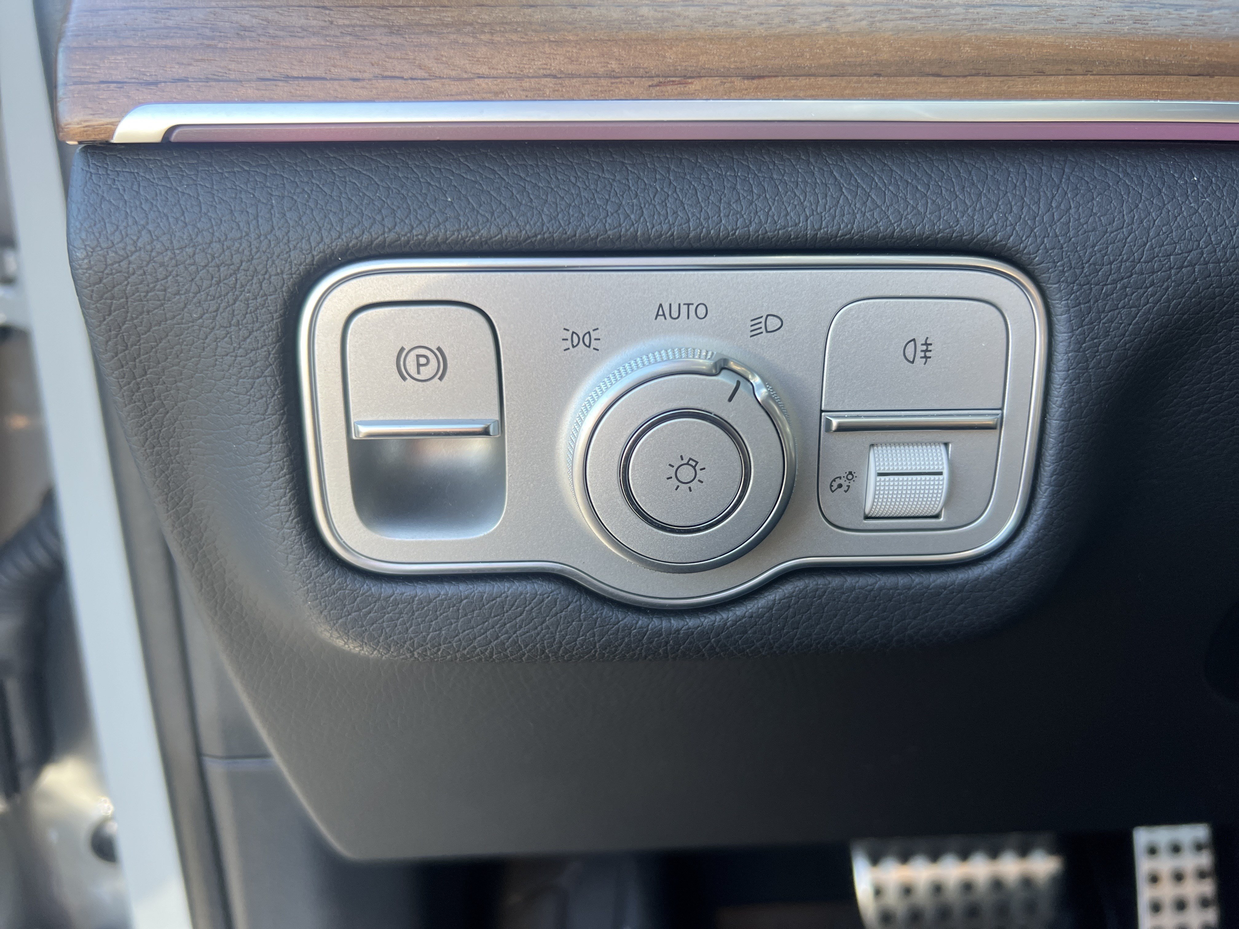 Certified 2024 Mercedes-Benz GLS 450 4MATIC image 17