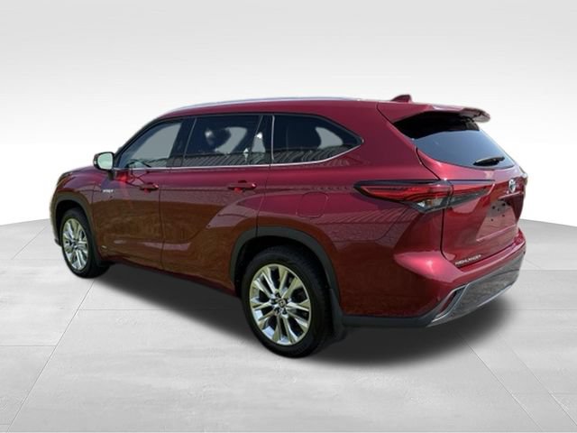 Used 2021 Toyota Highlander Limited AWD/4WD image 2