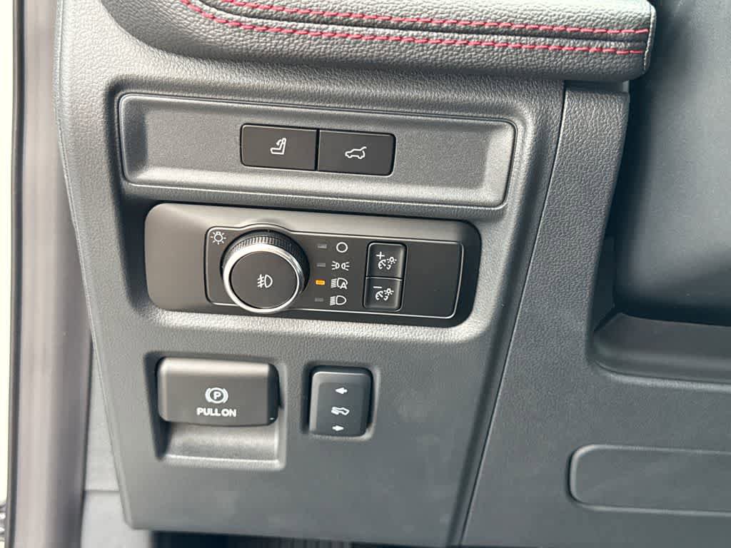 New 2024 Ford Expedition Limited RWD image 32