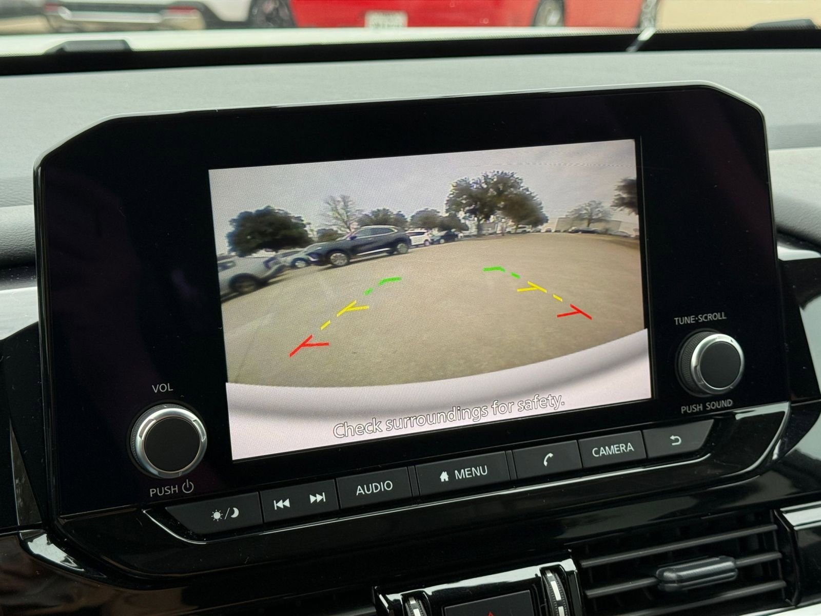 Used 2025 Nissan Pathfinder SV image 25