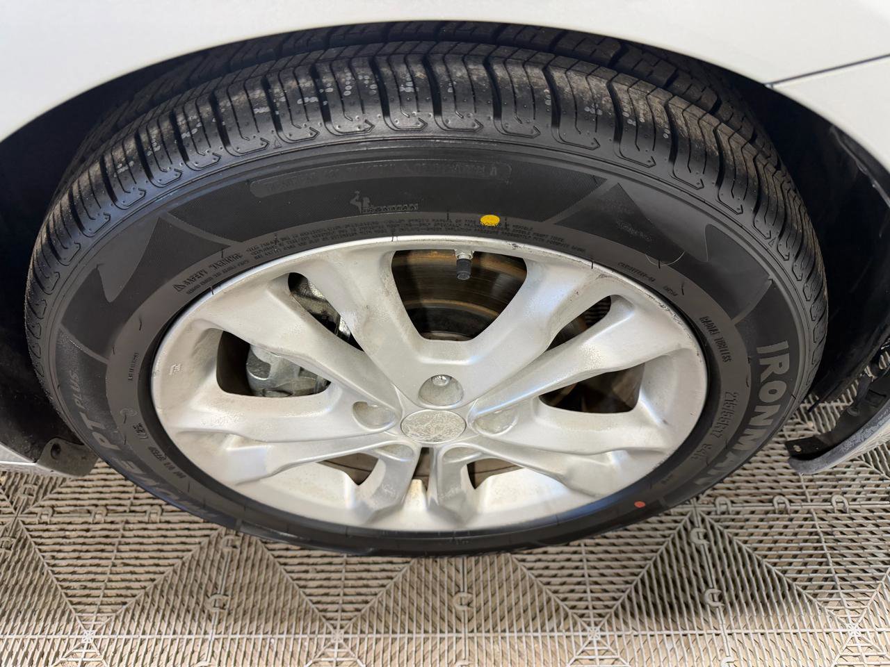 Used 2013 Kia Optima LX image 11