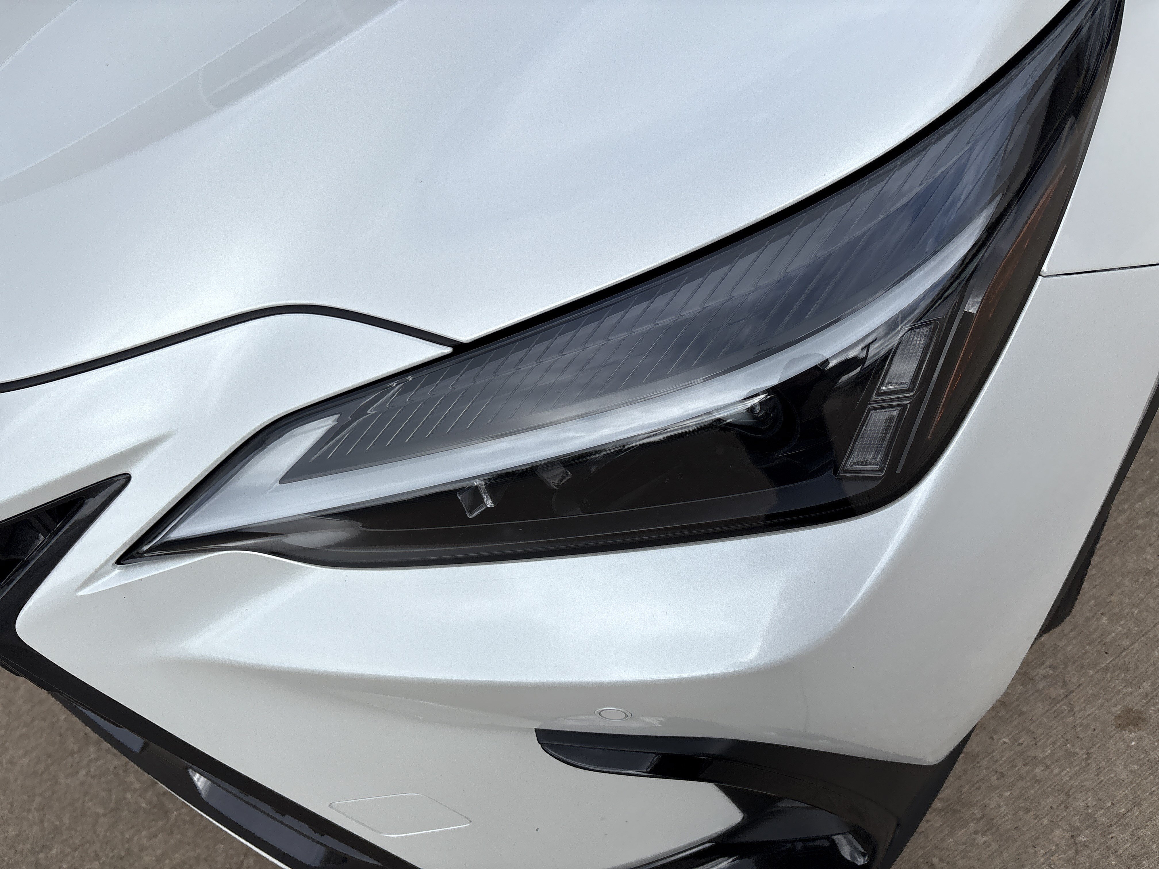Certified 2025 Lexus NX 350 AWD w/ Accessory Package (Z2) image 6