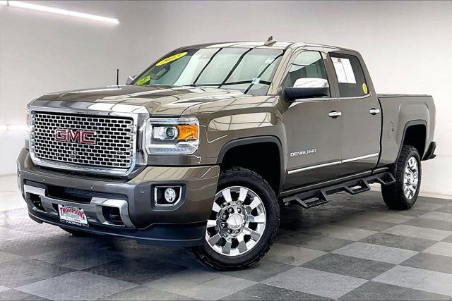 Used 2015 GMC Sierra 2500 Denali w/ Duramax Plus Package image 12