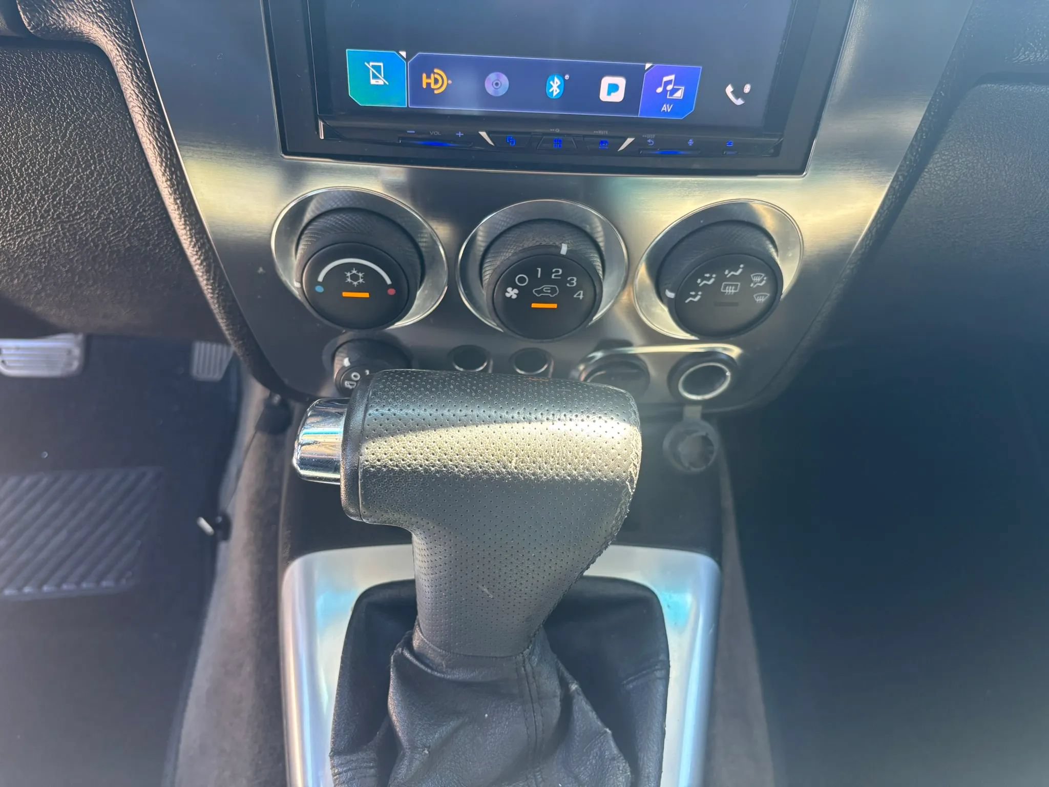 Used 2009 HUMMER H3 Luxury AWD/4WD image 15