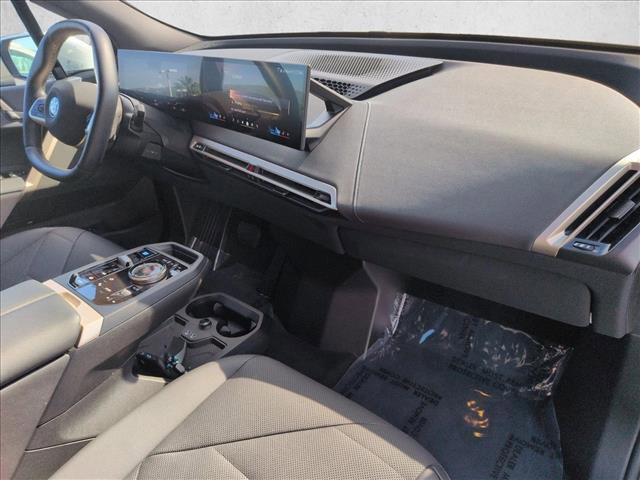 Used 2025 BMW iX xDrive50 image 21