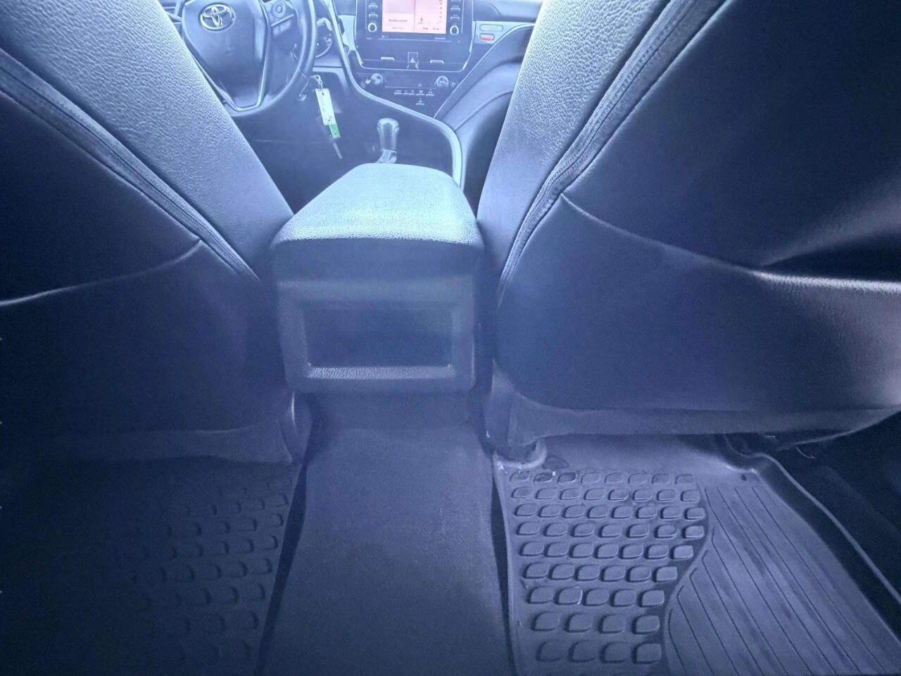 Used 2023 Toyota Camry SE FWD image 22