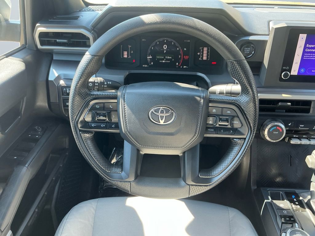 Certified 2025 Toyota Tacoma SR5 AWD/4WD image 14