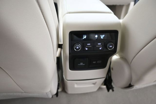 Used 2023 GMC Acadia Denali AWD/4WD image 17