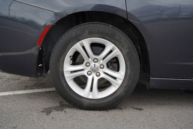 Used 2018 Dodge Charger SXT image 39