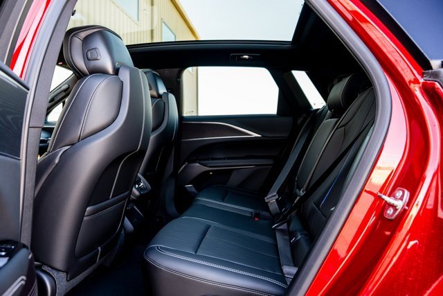 New 2026 Cadillac Lyriq Luxury image 11