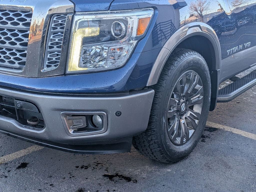 Used 2018 Nissan Titan Platinum Reserve AWD/4WD image 10