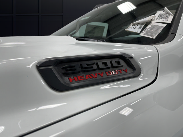New 2024 RAM 3500 Tradesman AWD/4WD image 41