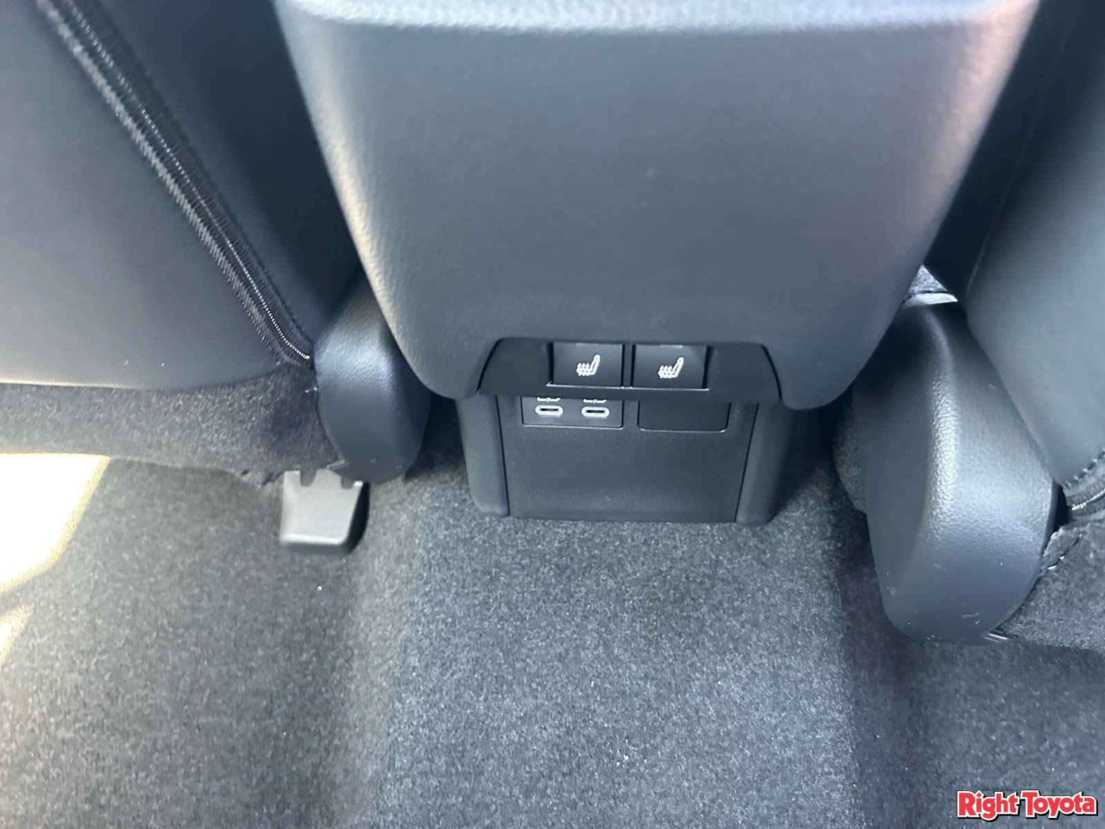 New 2027 Toyota Prius Limited w/ Limited Premium Package AWD/4WD image 17