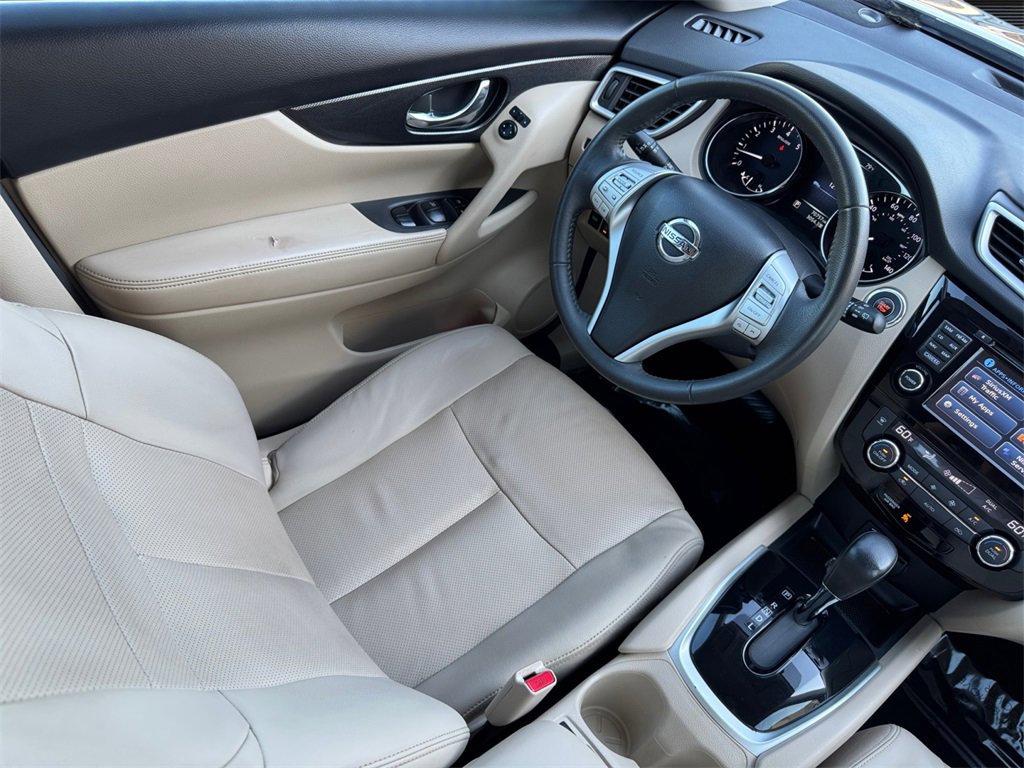 Used 2016 Nissan Rogue SL w/ SL Premium Package image 15