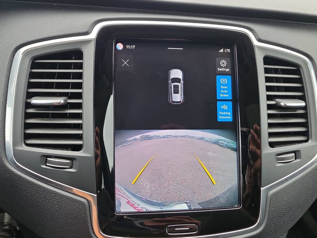 Used 2023 Volvo XC90 B5 Core AWD/4WD image 21