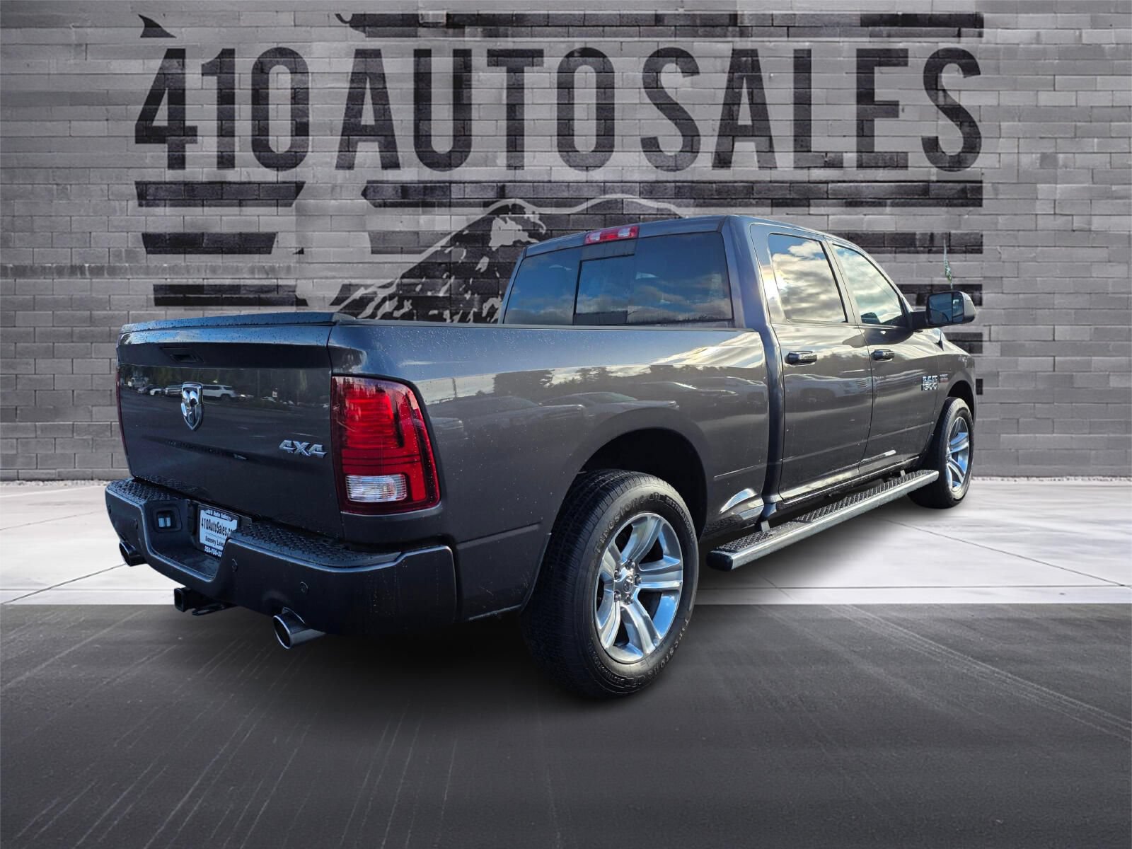Used 2014 RAM 1500 Sport w/ Trailer Tow Group AWD/4WD image 3