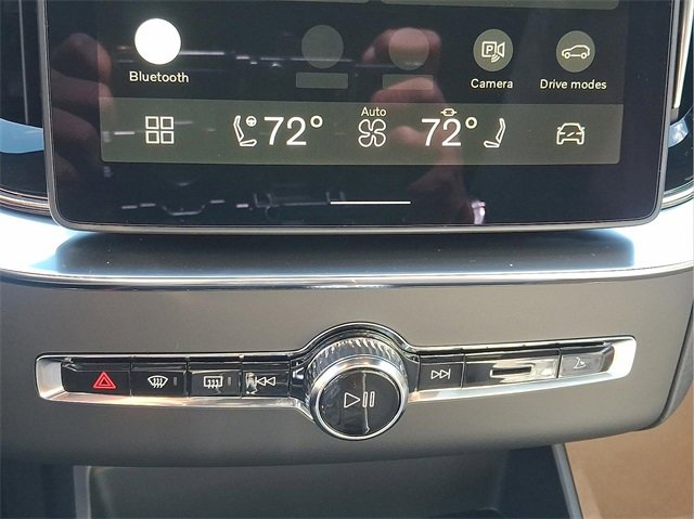 New 2026 Volvo XC90 B6 Plus w/ Protection Package Premier image 9