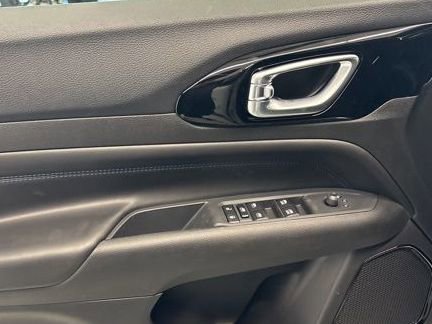 New 2026 Jeep Compass Latitude image 14
