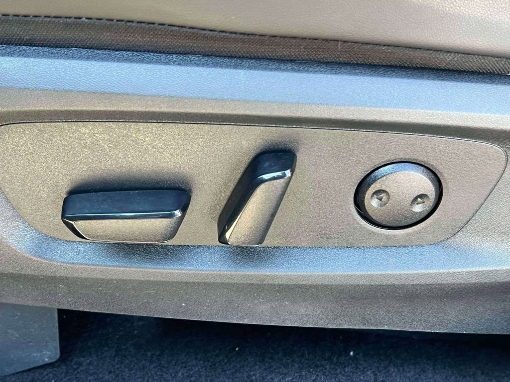 Certified 2025 Nissan Pathfinder Platinum image 18