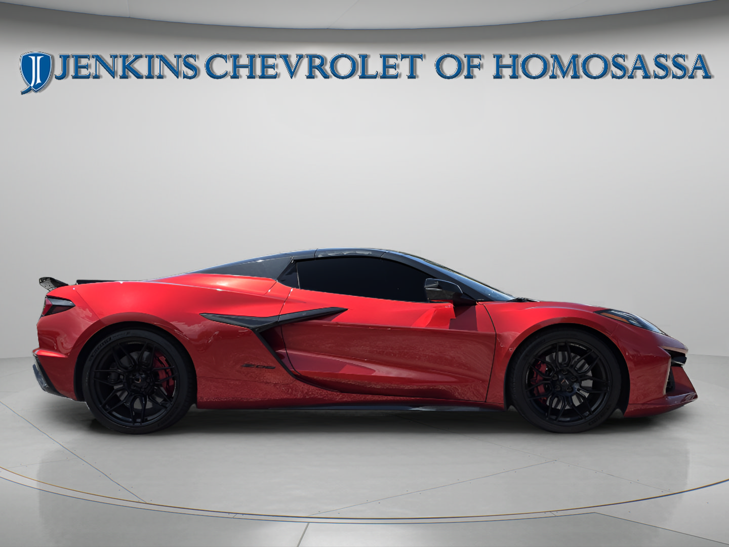 Used 2023 Chevrolet Corvette Z06 RWD image 3