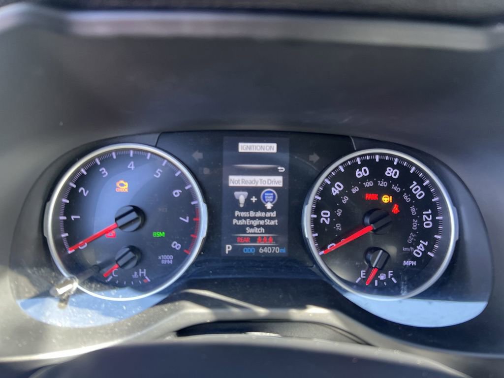 Used 2021 Toyota RAV4 XLE image 10