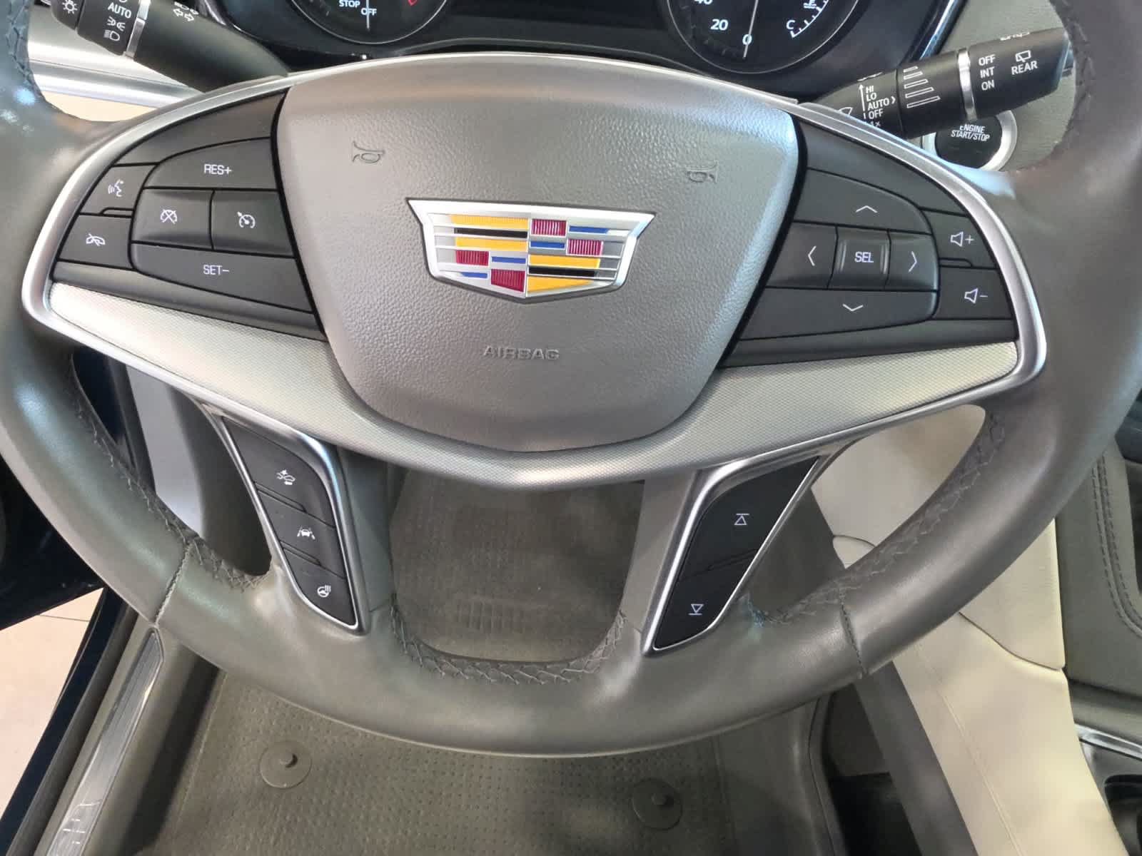 Used 2025 Cadillac XT5 Premium Luxury w/ Technology Package AWD/4WD image 22