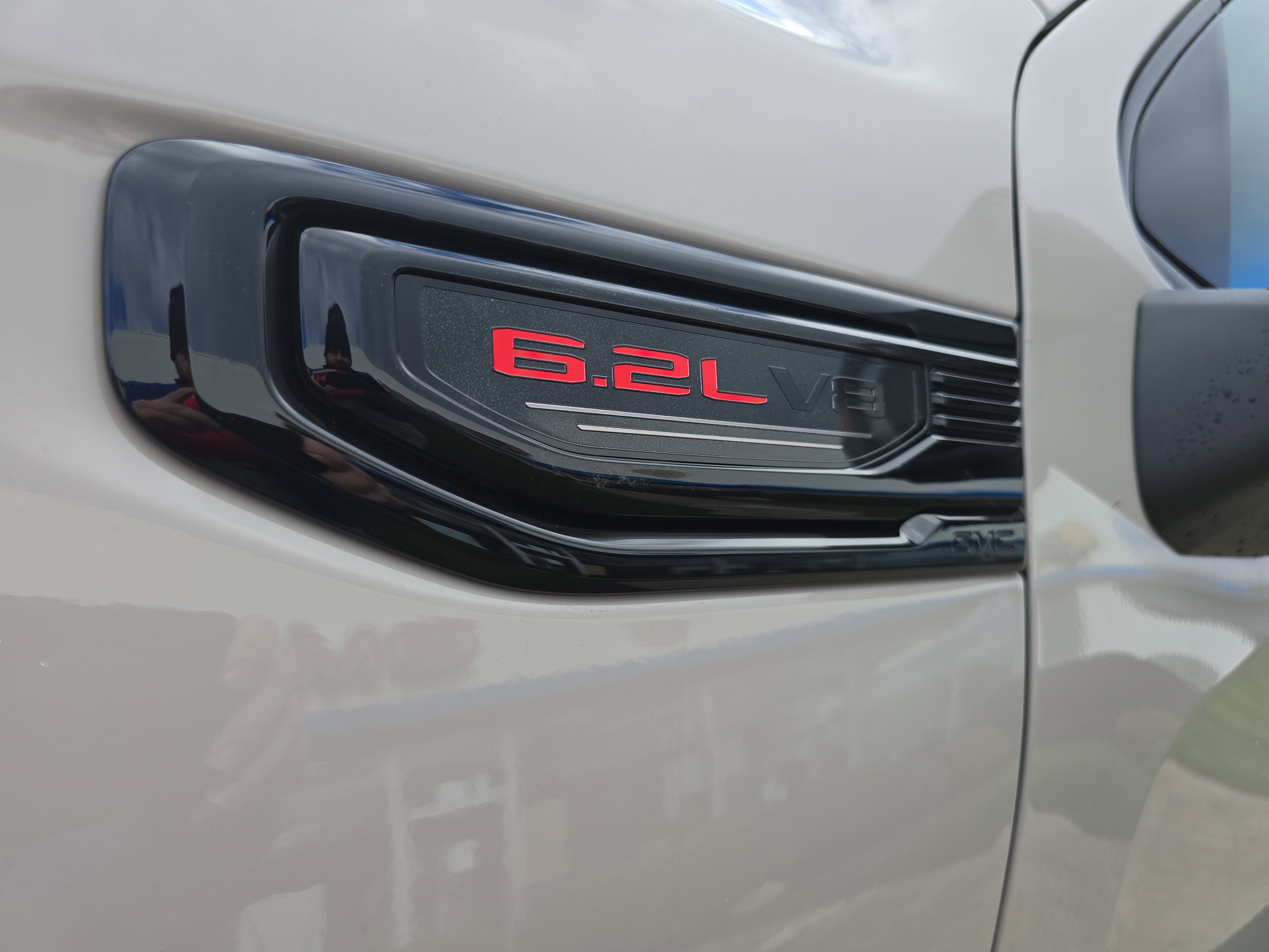 New 2026 GMC Sierra 1500 AT4X w/ LPO, Black Badging Package AWD/4WD image 12