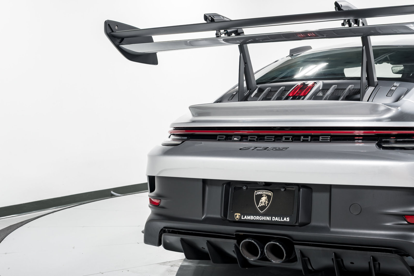Used 2025 Porsche 911 GT3 RS RWD image 49