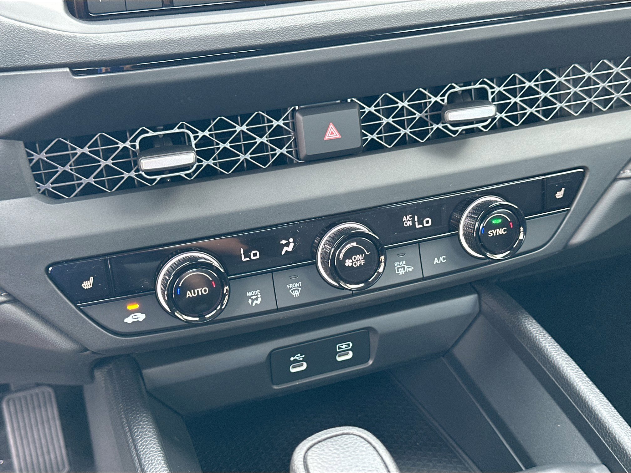 New 2025 Honda Accord SE image 12