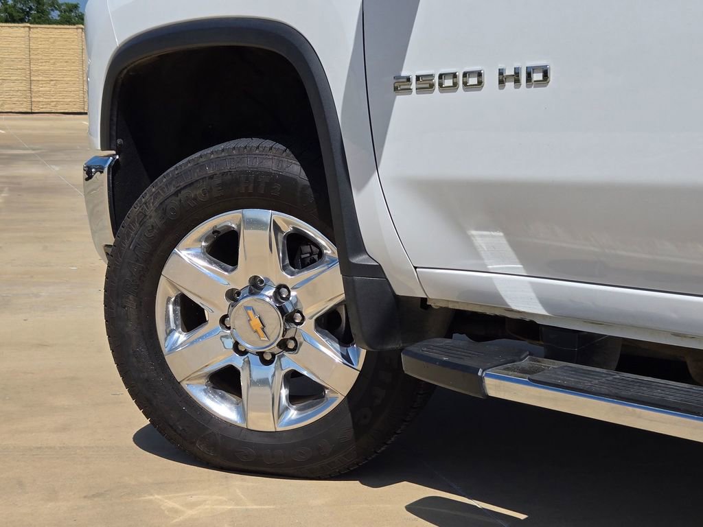 Used 2023 Chevrolet Silverado 2500 LTZ w/ LTZ Premium Package AWD/4WD image 32