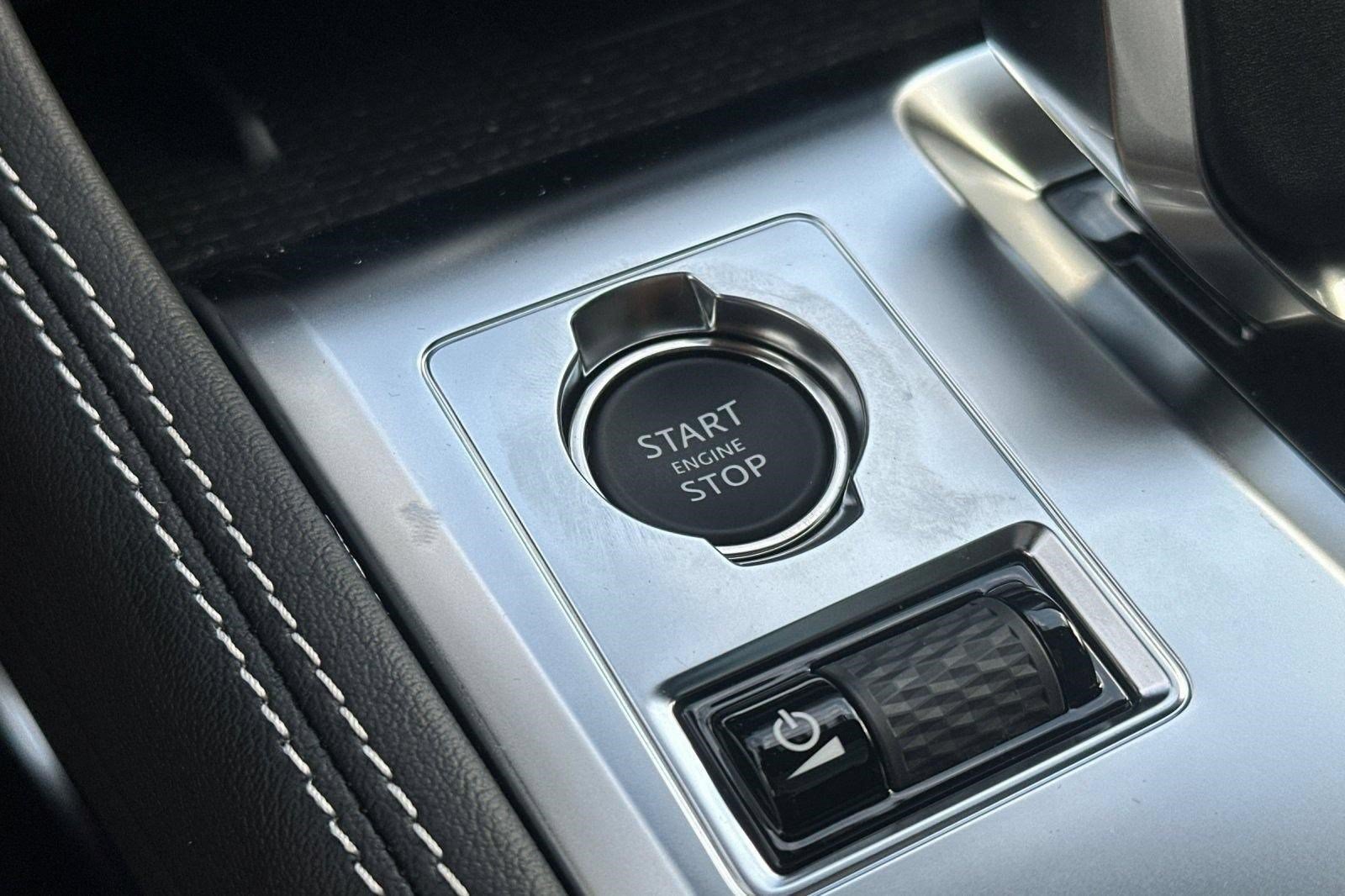 New 2026 Jaguar F-PACE R-Dynamic S AWD/4WD image 17