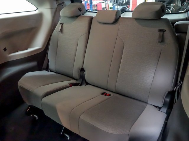 Certified 2024 Toyota Sienna LE image 12