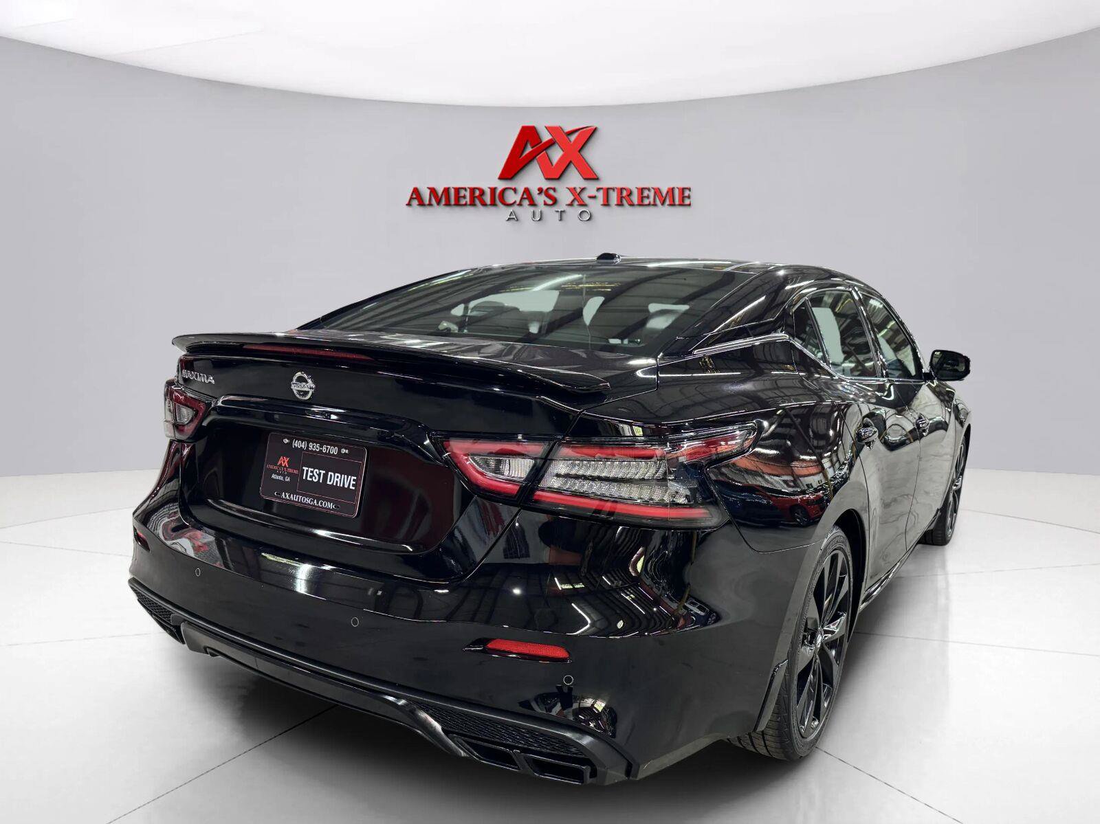 Used 2021 Nissan Maxima SR w/ Sport Mat Group FWD image 7
