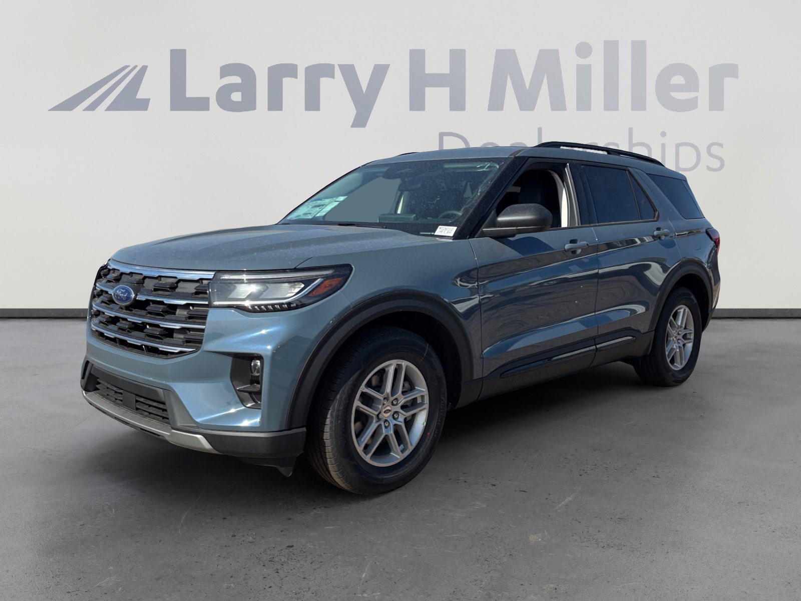 New 2026 Ford Explorer Active w/ Active Comfort Package