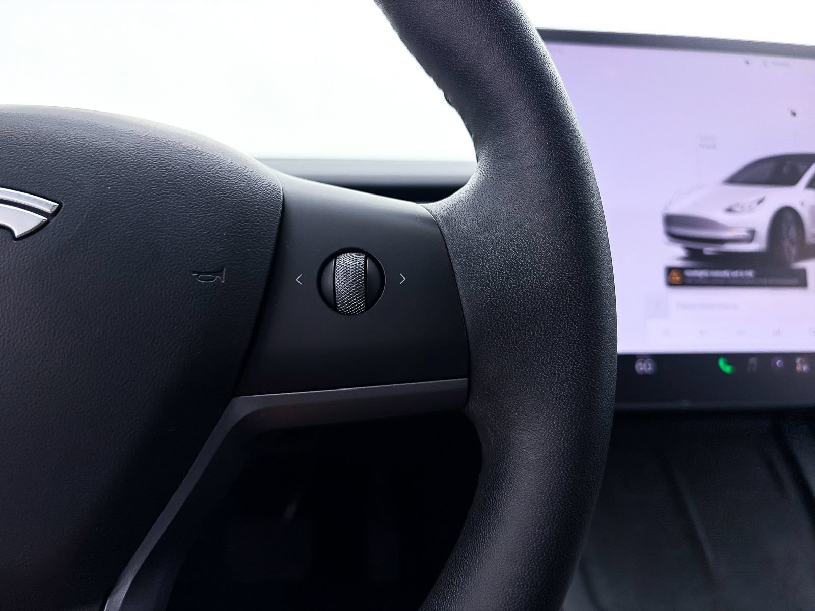 Used 2022 Tesla Model 3 Long Range AWD/4WD image 29