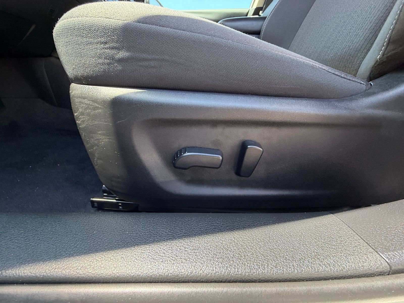 Used 2025 Nissan Altima 2.5 SV FWD image 22
