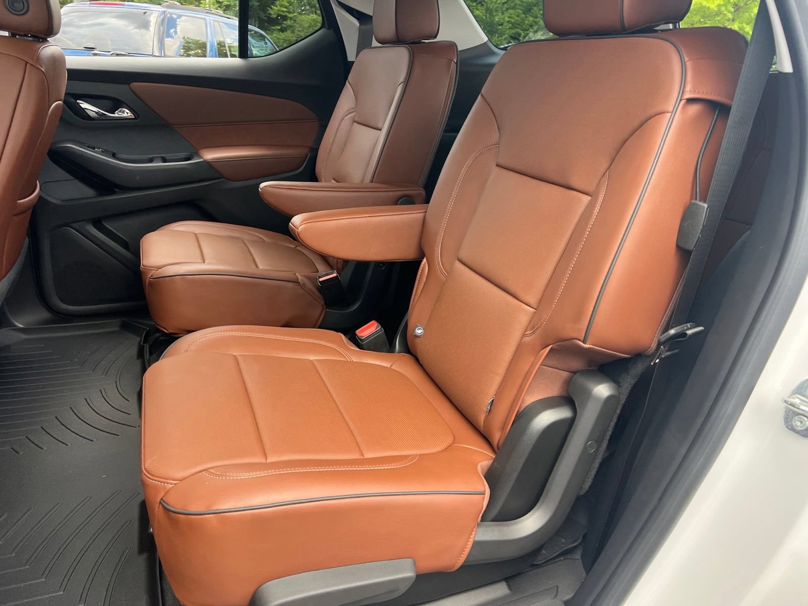 Used 2021 Chevrolet Traverse High Country FWD image 33