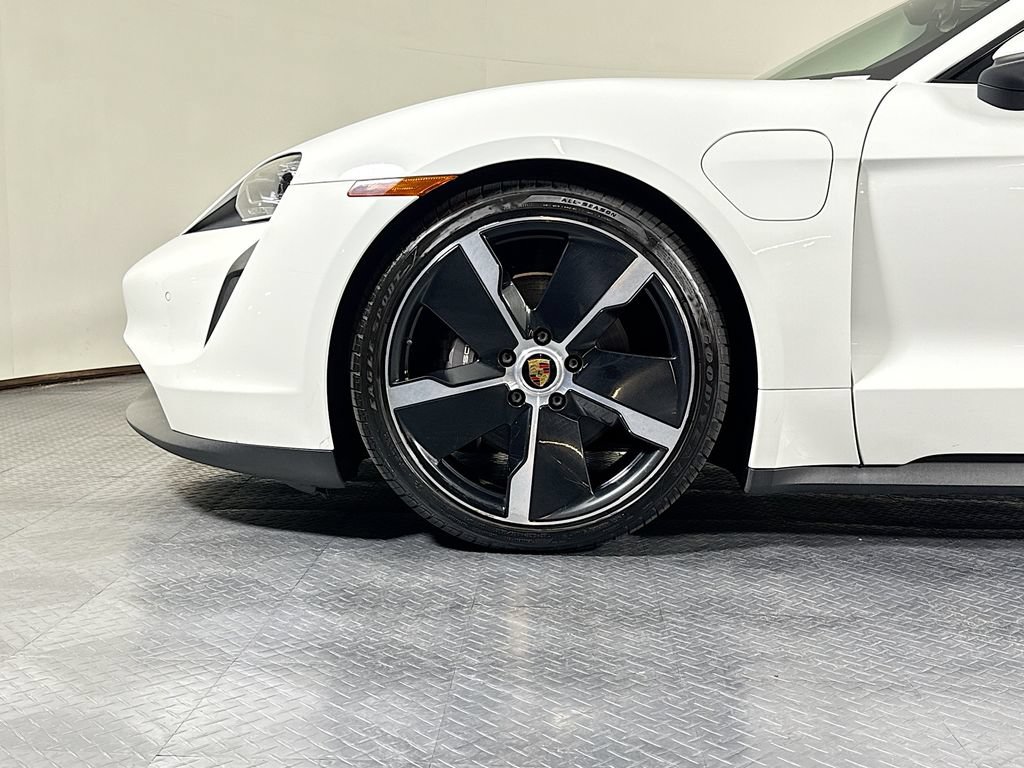 Certified 2022 Porsche Taycan RWD image 27