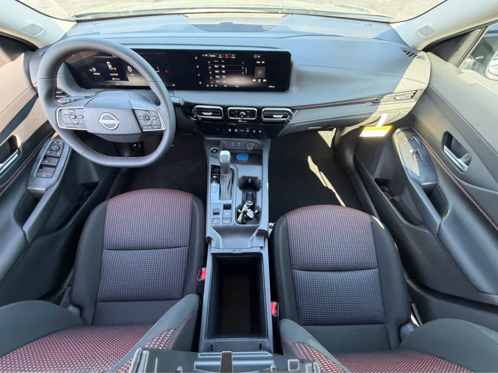 New 2027 Nissan Sentra SR w/ Floor Mat Package FWD image 16