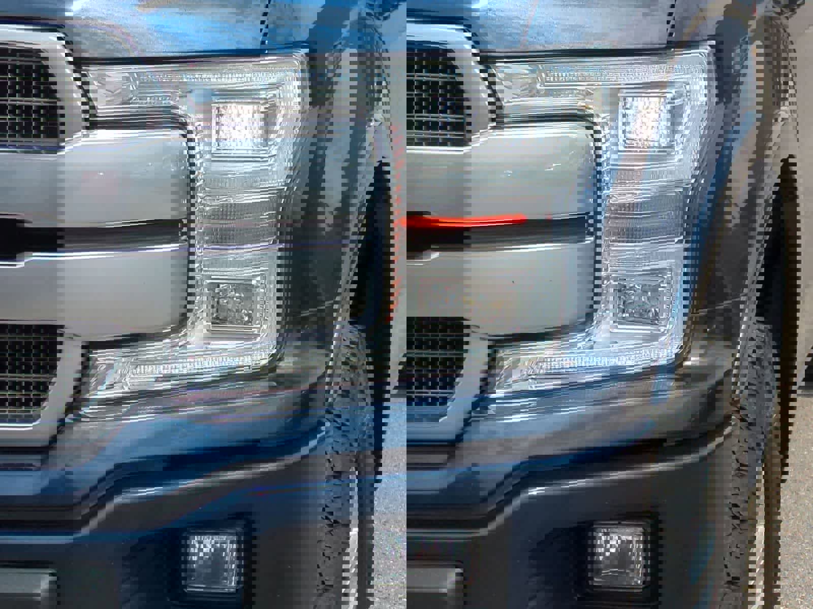 Used 2018 Ford F150 Platinum w/ Technology Package image 11