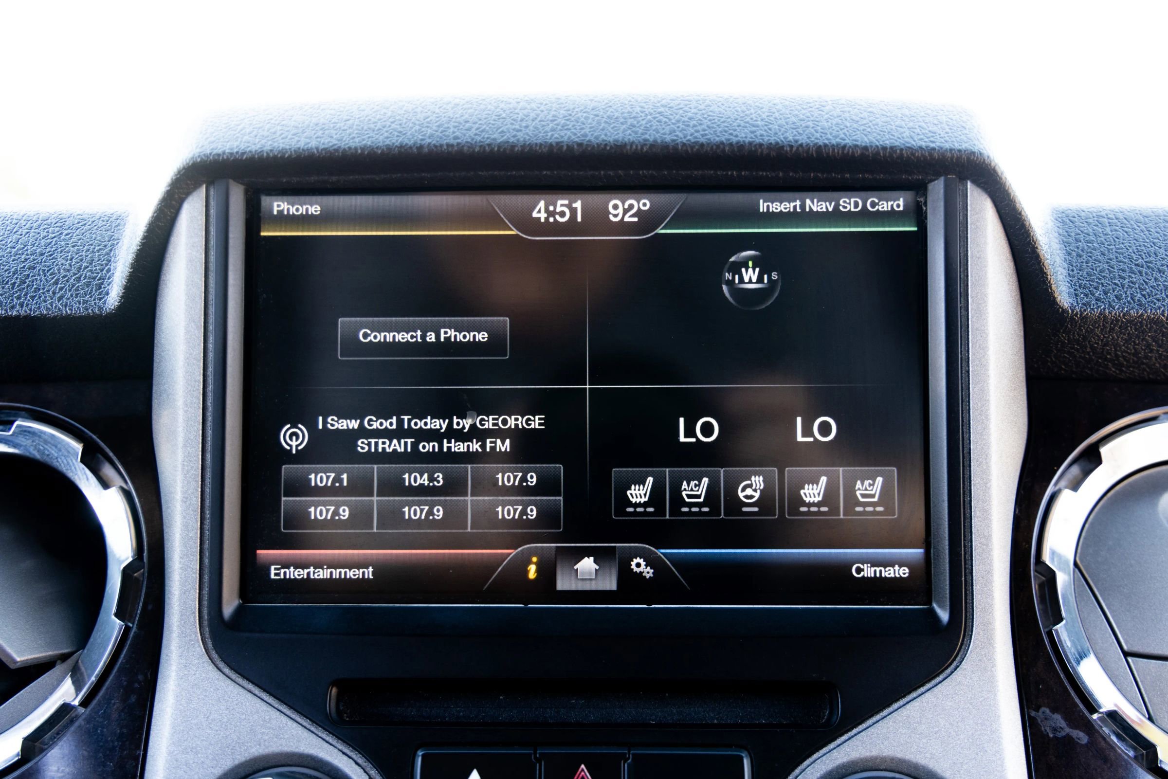 Used 2016 Ford F350 Platinum w/ FX4 Off-Road Package AWD/4WD image 22