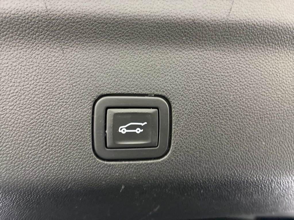 Used 2021 Chevrolet Tahoe RST image 7