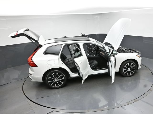 Used 2024 Volvo XC60 B5 Plus w/ Protection Package Premier AWD/4WD image 43