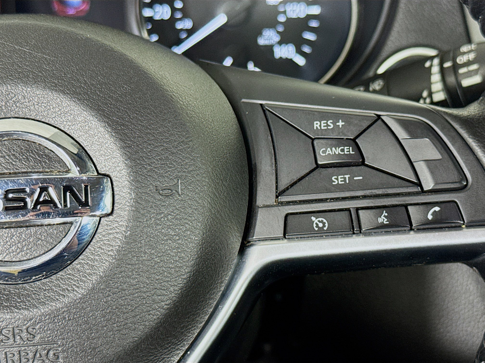 Used 2020 Nissan Rogue Sport SV w/ All-Weather Package AWD/4WD image 13