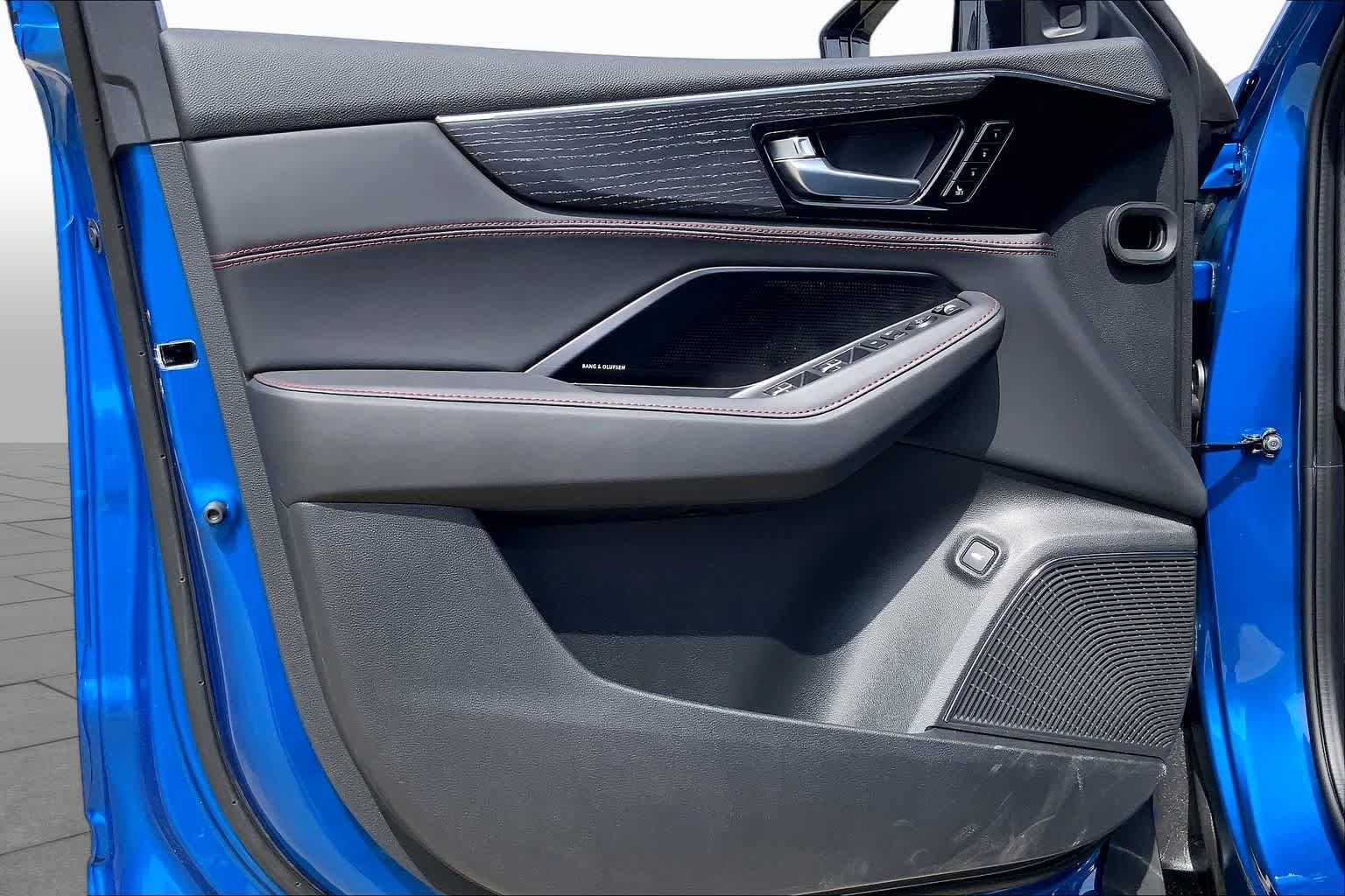 New 2026 Acura MDX Type S AWD/4WD image 10