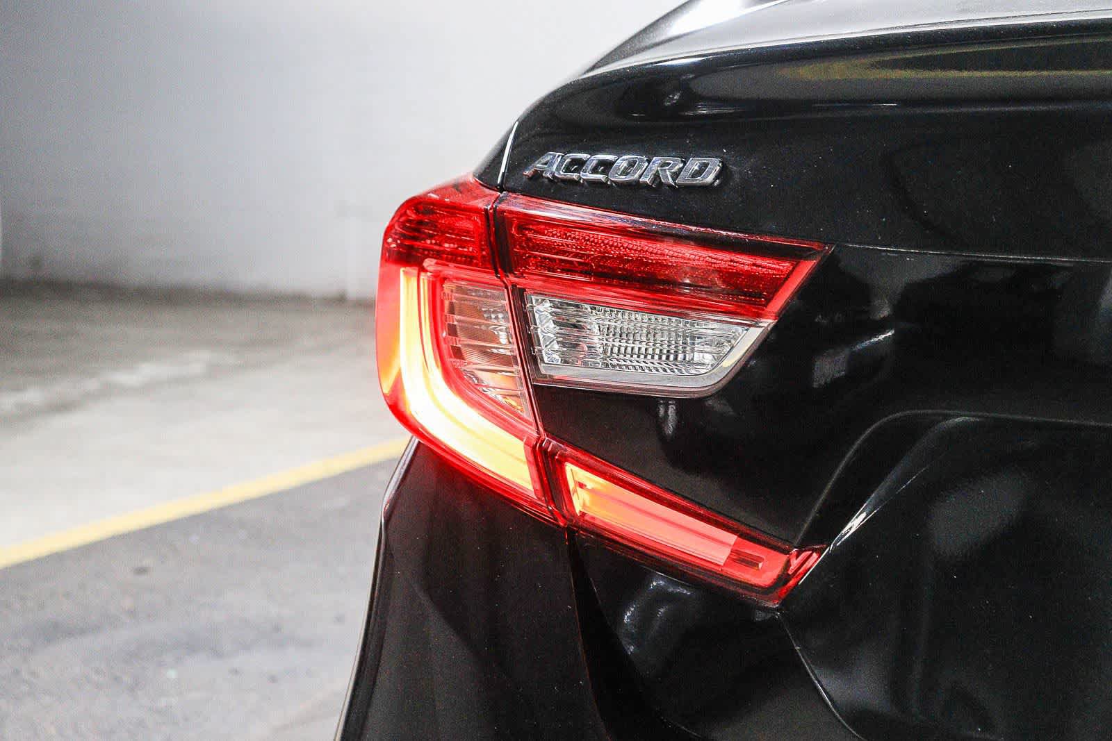 Used 2021 Honda Accord EX-L image 11