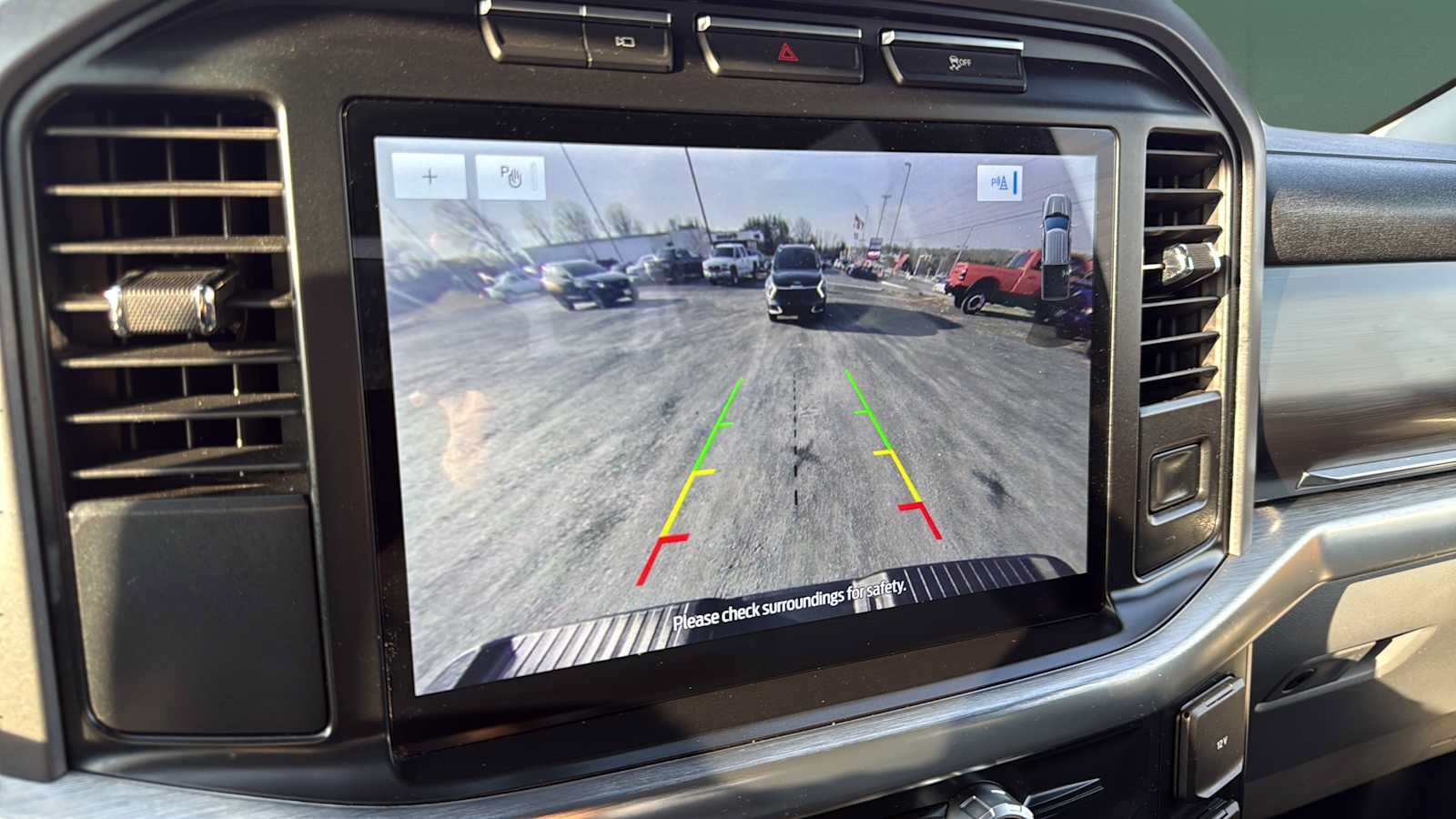 Used 2022 Ford F150 Lariat w/ Equipment Group 501A Mid AWD/4WD image 17