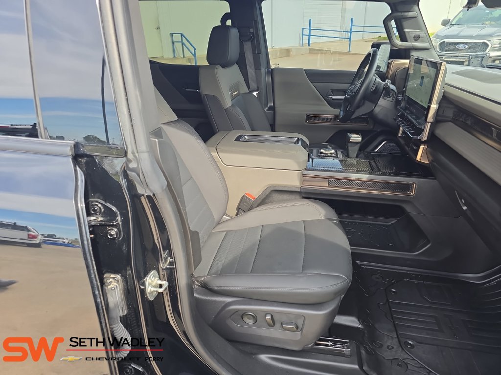 Used 2024 GMC Hummer EV 3X w/ LPO, Illumination Package AWD/4WD image 10