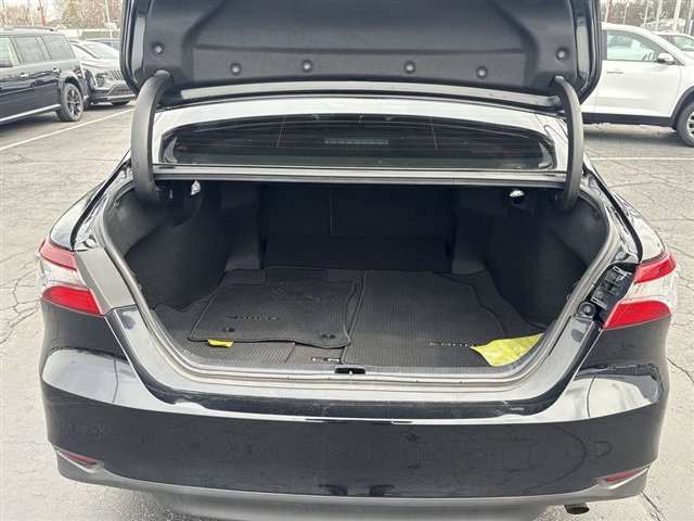 Used 2023 Toyota Camry LE FWD image 23