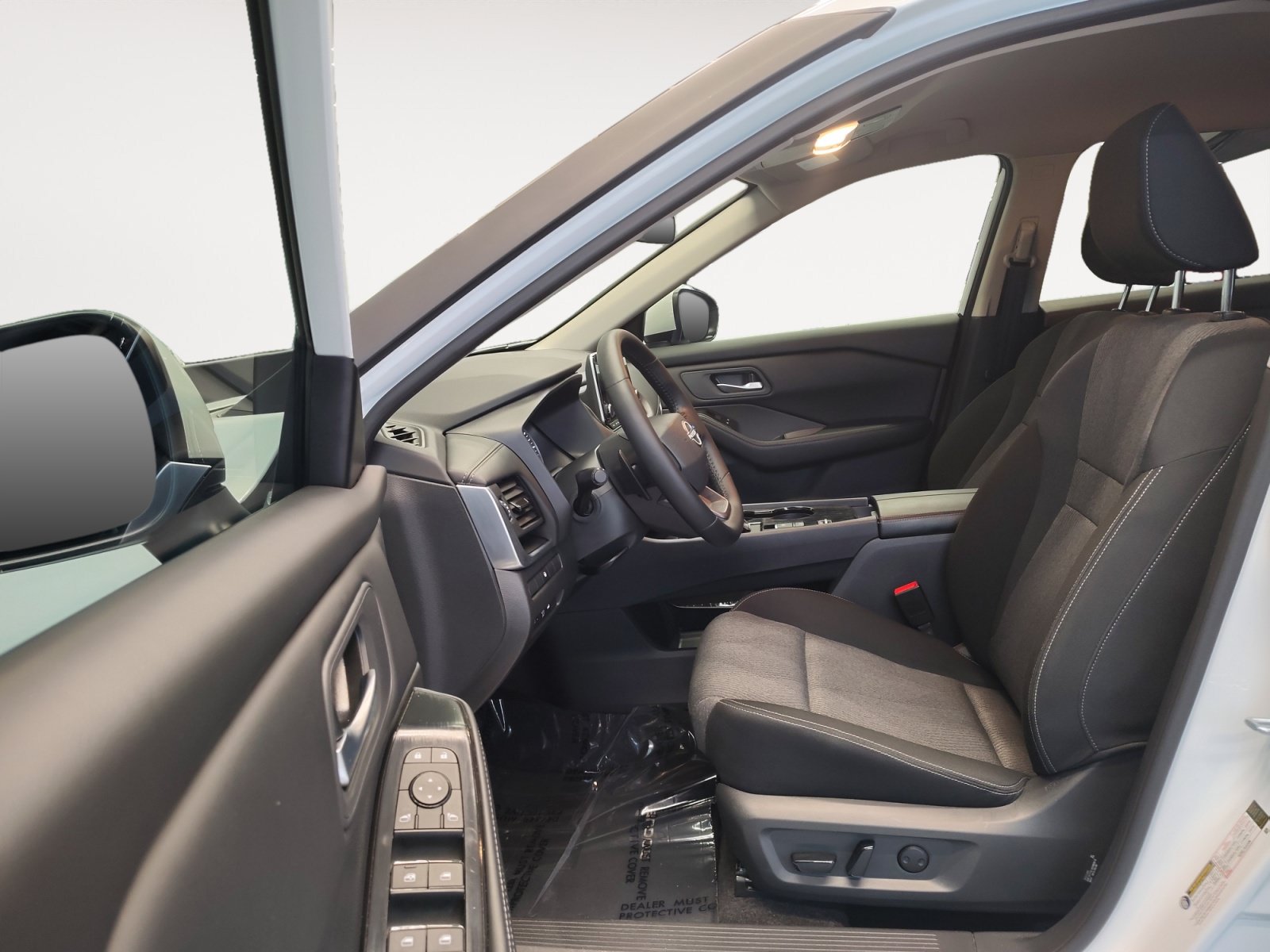 Certified 2026 Nissan Rogue SV FWD image 23